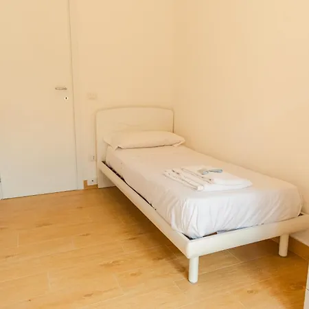 Apartamento In Brema - Italian Homing Sirmione